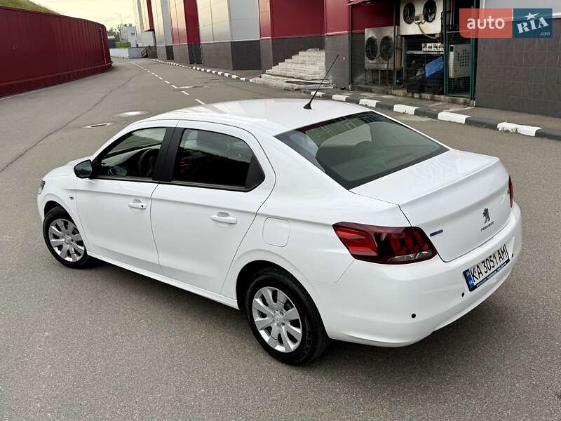 Седан Peugeot 301 2020 в Киеве