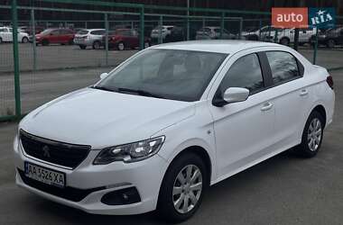 Седан Peugeot 301 2018 в Києві