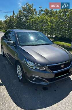 Седан Peugeot 301 2019 в Виноградове