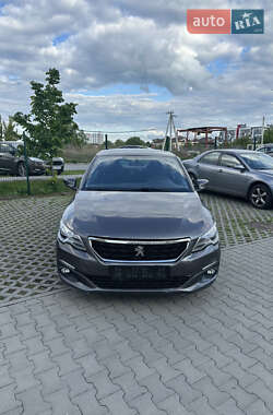 Седан Peugeot 301 2018 в Києві