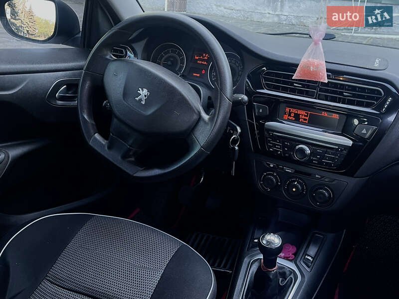 Седан Peugeot 301 2016 в Миколаєві