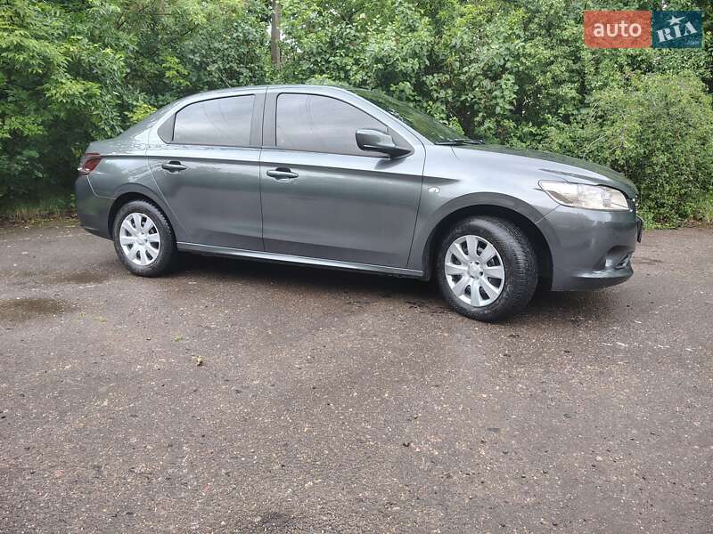 Седан Peugeot 301 2016 в Роздільній
