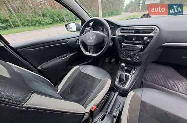 Седан Peugeot 301 2016 в 