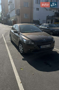 Седан Peugeot 301 2015 в Калиновке