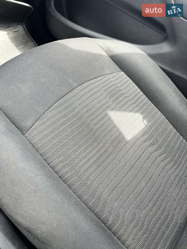 Седан Peugeot 301 2021 в Києві