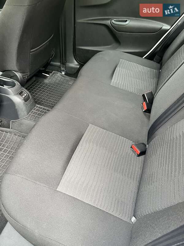 Седан Peugeot 301 2021 в Києві