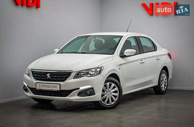 Седан Peugeot 301 2021 в Киеве