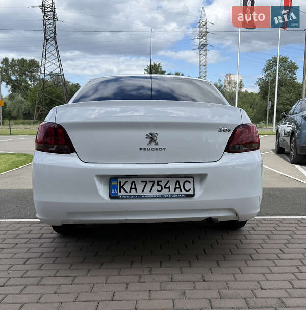 Седан Peugeot 301 2020 в Києві