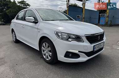 Седан Peugeot 301 2017 в Києві
