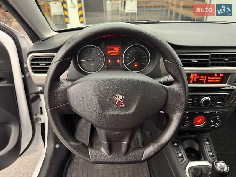 Седан Peugeot 301 2021 в Києві
