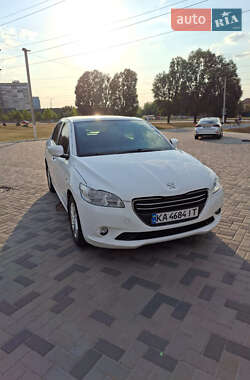 Седан Peugeot 301 2013 в Днепре