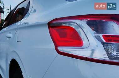 Седан Peugeot 301 2013 в Горишних Плавнях