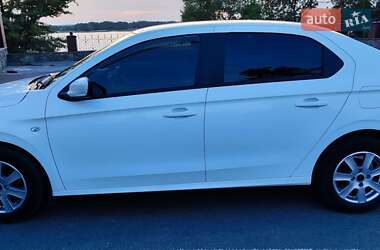 Седан Peugeot 301 2013 в Горишних Плавнях