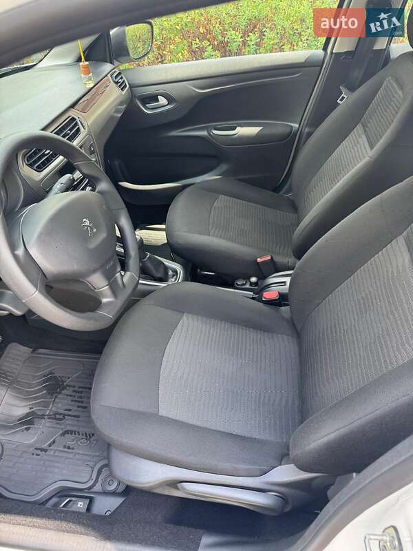 Седан Peugeot 301 2021 в Дніпрі