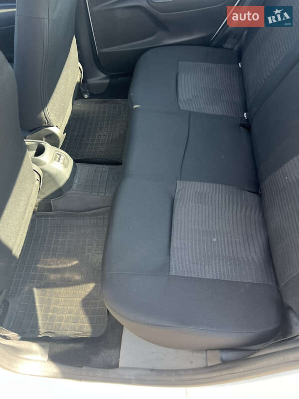 Седан Peugeot 301 2020 в Дніпрі