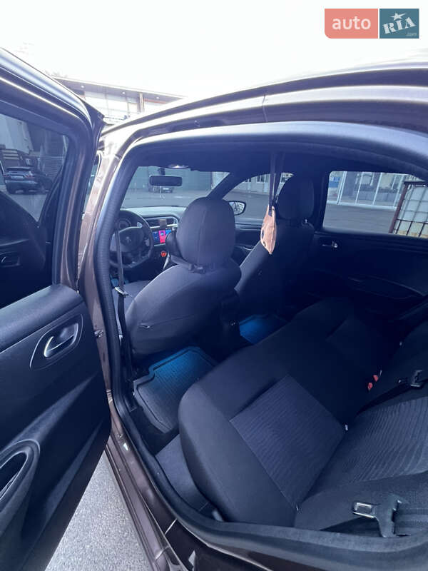 Седан Peugeot 301 2016 в Одессе