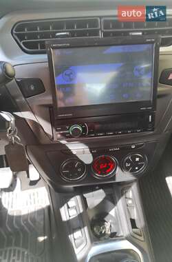 Седан Peugeot 301 2017 в Изяславе