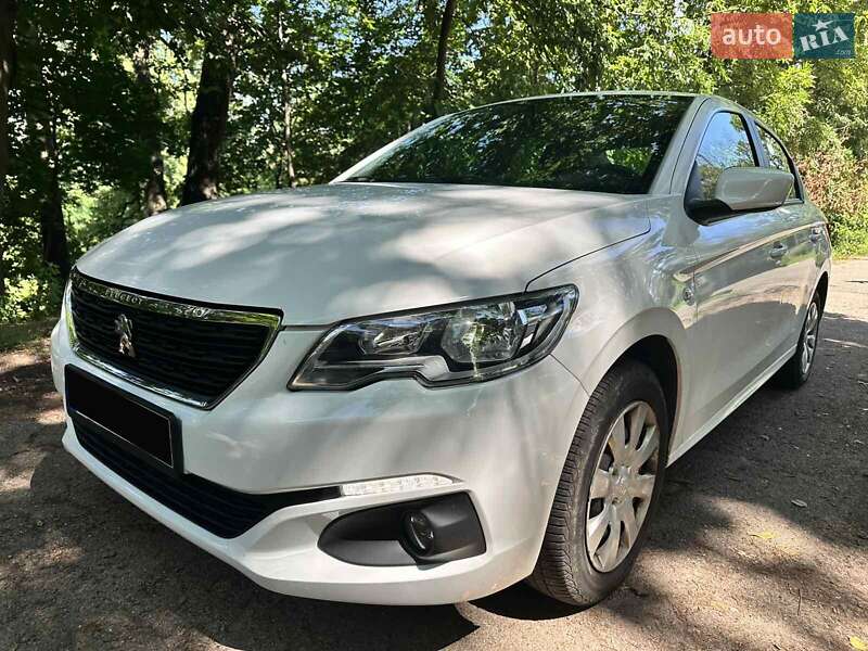 Peugeot 301 2020