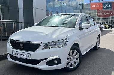 Седан Peugeot 301 2020 в Киеве