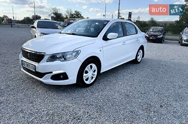 Седан Peugeot 301 2019 в Павлограді