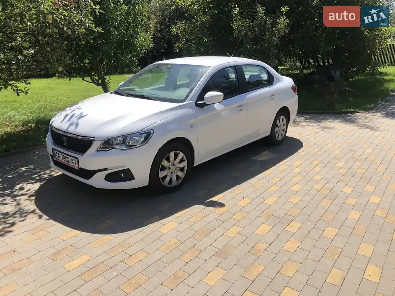 Peugeot 301
