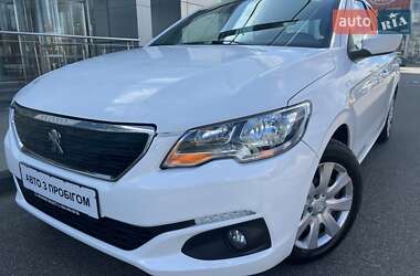 Седан Peugeot 301 2020 в Києві