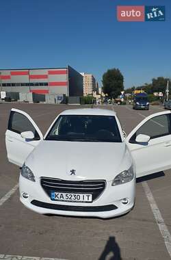 Седан Peugeot 301 2013 в Києві