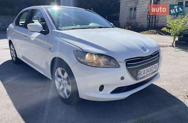 Седан Peugeot 301 2016 в Киеве