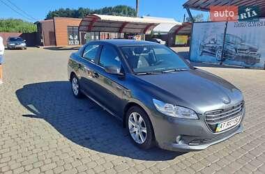 Седан Peugeot 301 2013 в Киеве
