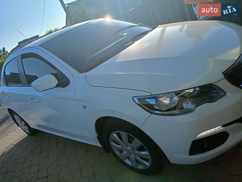 Седан Peugeot 301 2017 в Белой Церкви