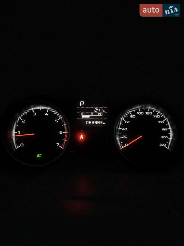 Седан Peugeot 301 2017 в Тернополі