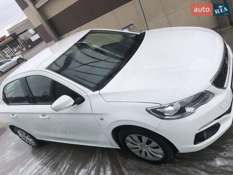 Peugeot 301 2021