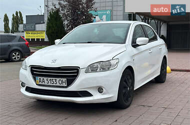 Седан Peugeot 301 2013 в Киеве