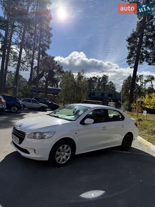 Седан Peugeot 301 2015 в Буче фото Седан Peugeot 301 2015 в Буче