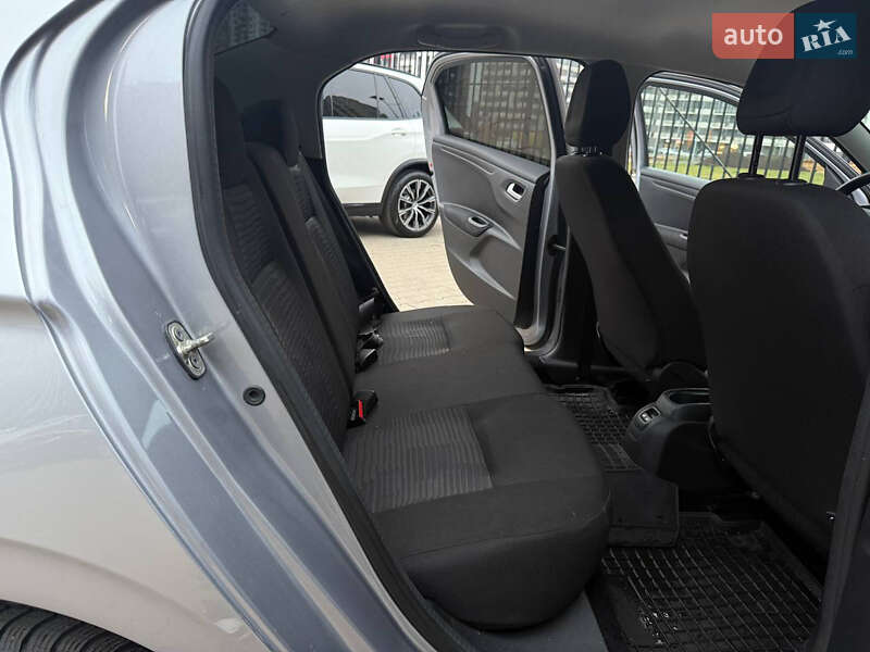 Седан Peugeot 301 2019 в Киеве фото 27 Седан Peugeot 301 2019 в Киеве