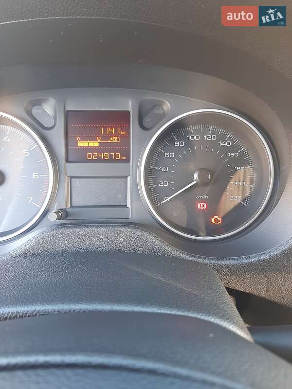 Седан Peugeot 301 2020 в Побужському