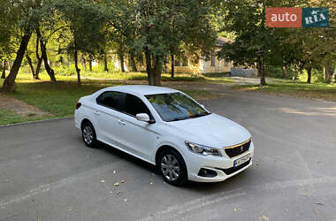 Седан Peugeot 301 2019 в Киеве