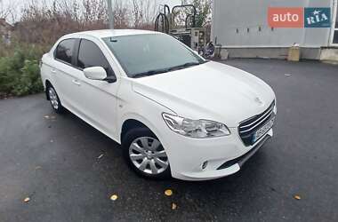 Седан Peugeot 301 2014 в Вінниці