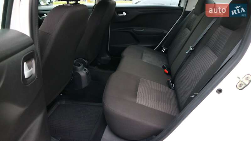 Седан Peugeot 301 2021 в Києві