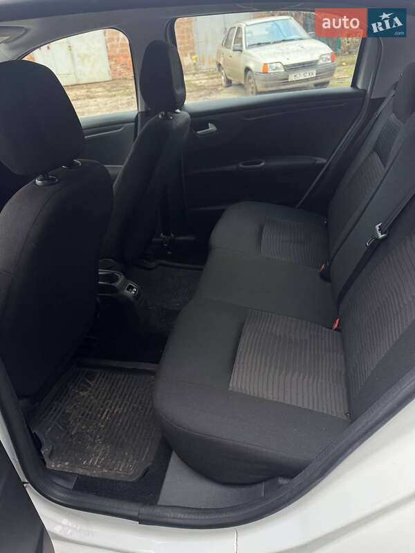 Седан Peugeot 301 2020 в Харькове