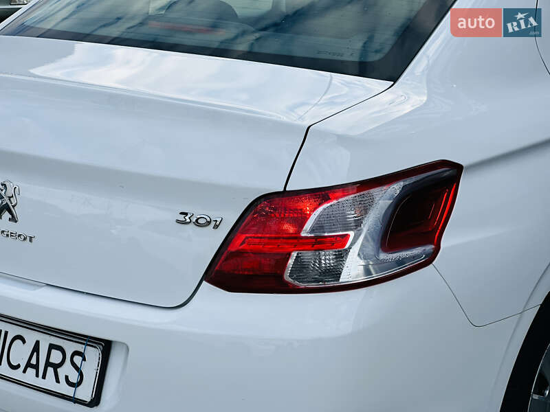 Седан Peugeot 301 2013 в Харькове