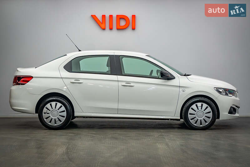 Седан Peugeot 301 2023 в Киеве