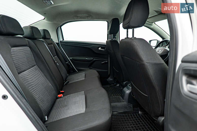 Седан Peugeot 301 2023 в Киеве