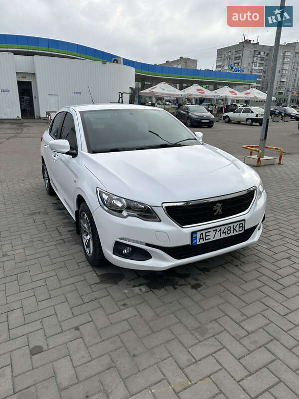 Седан Peugeot 301 2018 в Кременчуці