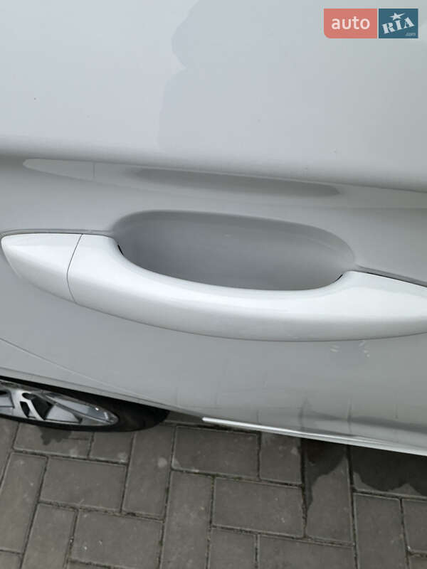 Седан Peugeot 301 2018 в Кременчуці