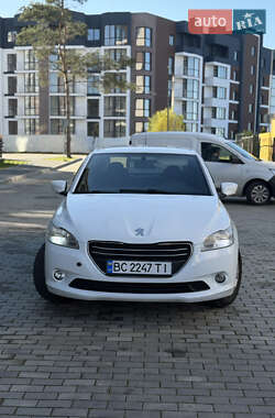 Седан Peugeot 301 2013 в Яворове