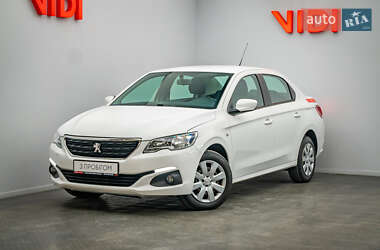 Седан Peugeot 301 2020 в Киеве