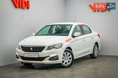 Седан Peugeot 301 2020 в Киеве