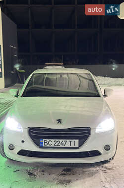 Седан Peugeot 301 2013 в Яворове