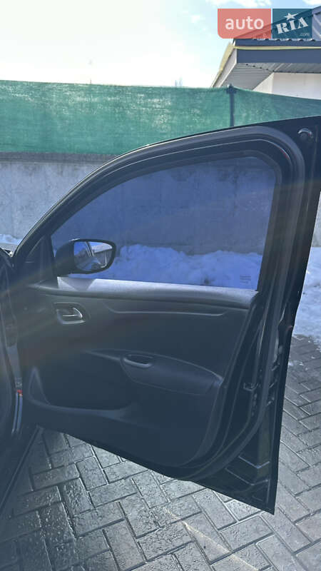 Седан Peugeot 301 2016 в Борисполе